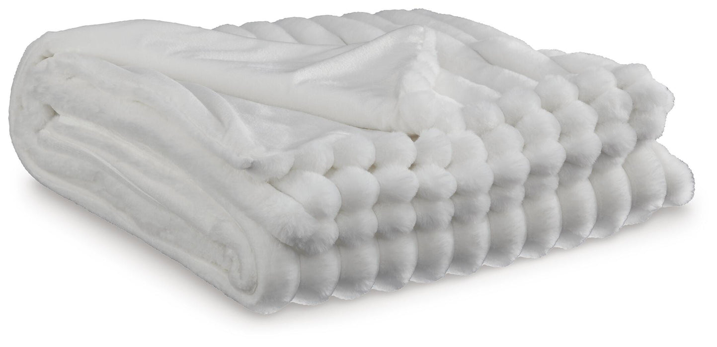 Signature Design White Throw (3/CS)
