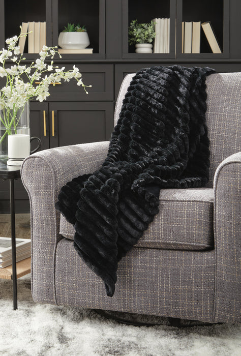 Signature Design Black Throw (3/CS)