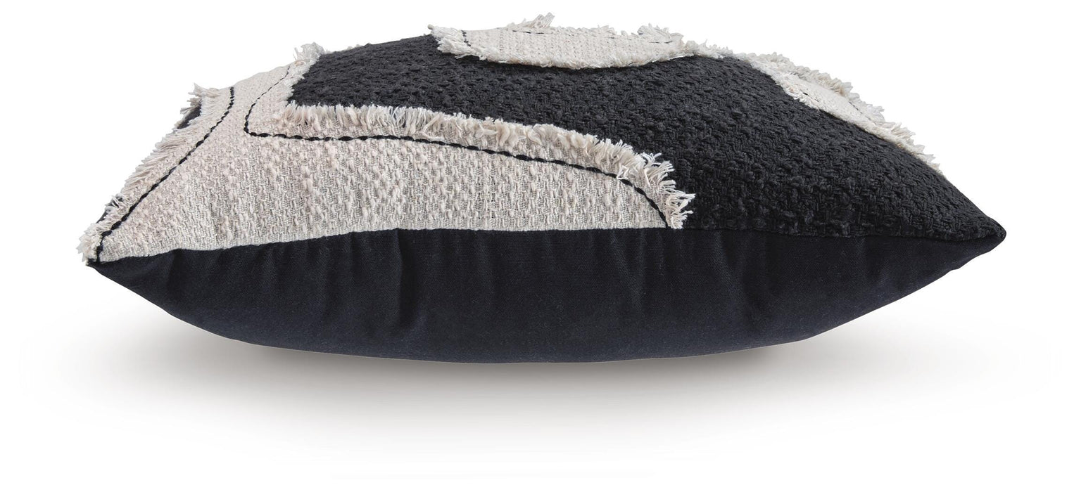 Signature Design Black/Beige Pillow (4/CS)