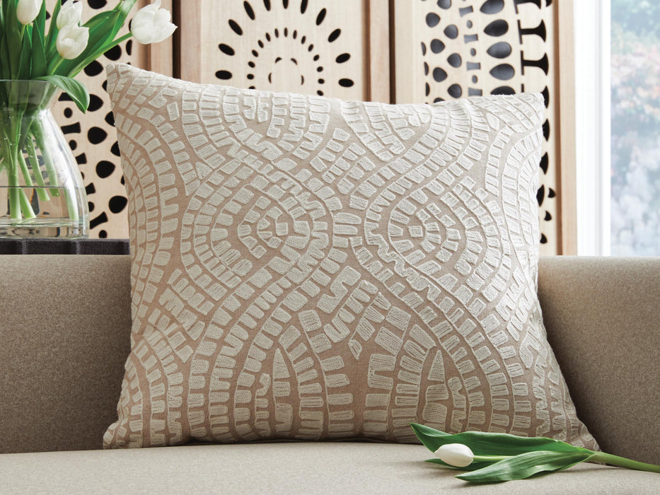Signature Design Beige/Ivory Pillow (4/CS)