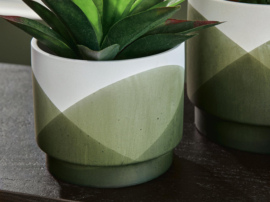 Signature Design Green/White Planter Set (2/CN)
