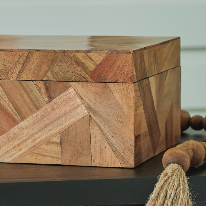Signature Design Brown Box Set (2/CN)