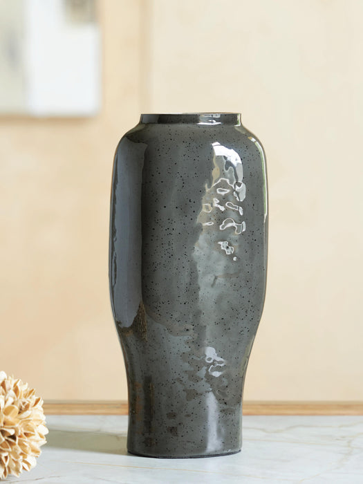 Signature Design Gray/Black Vase