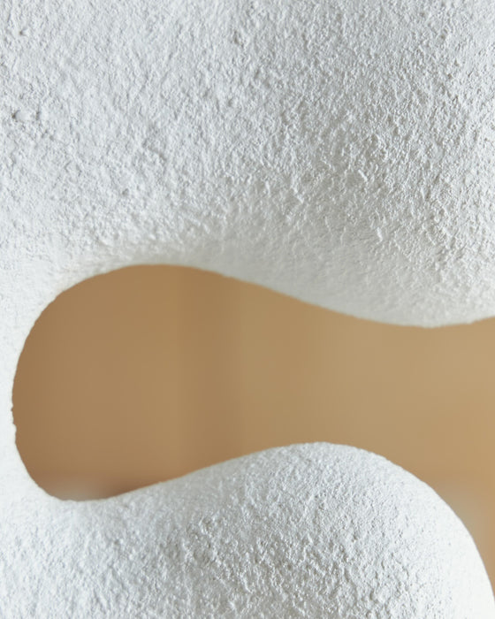 Signature Design White/Brown Sculpture