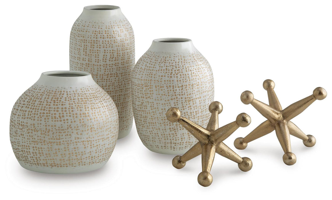 Signature Design White/Gold Finish Accessory Set (5/CN)