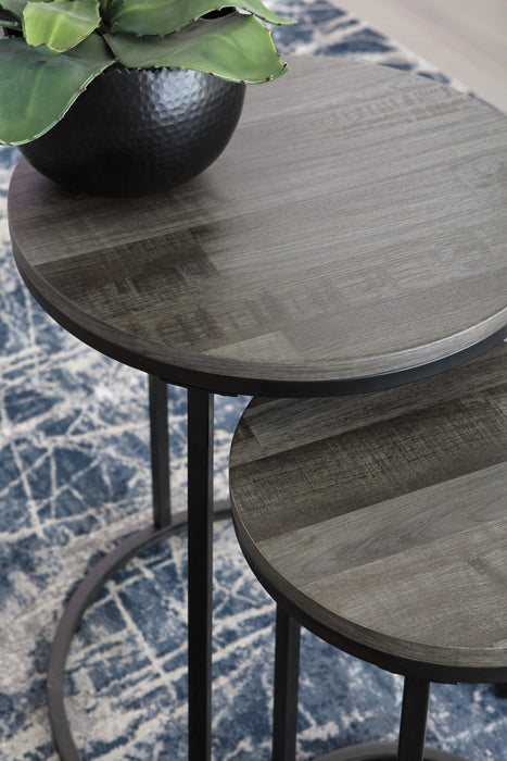 Signature Design Black/Gray Accent Table Set (2/CN)