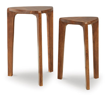 Signature Design Medium Brown Accent Table Set (2/CN)