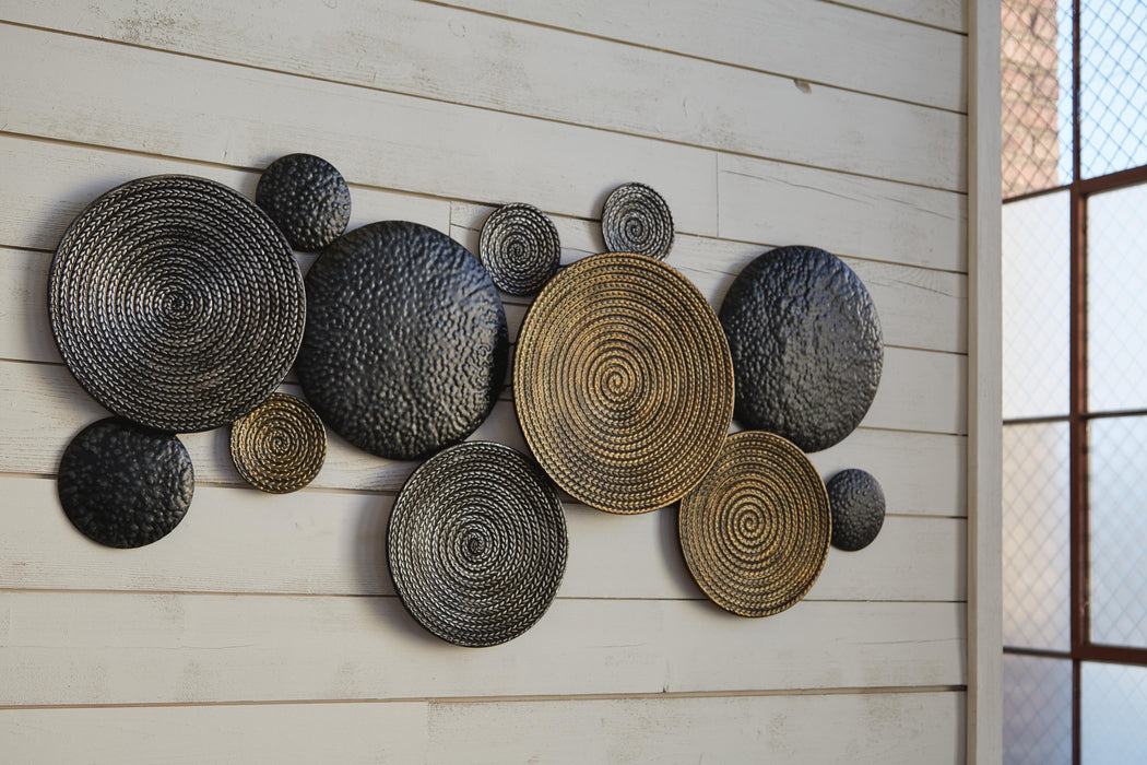 Signature Design Multi Wall Decor