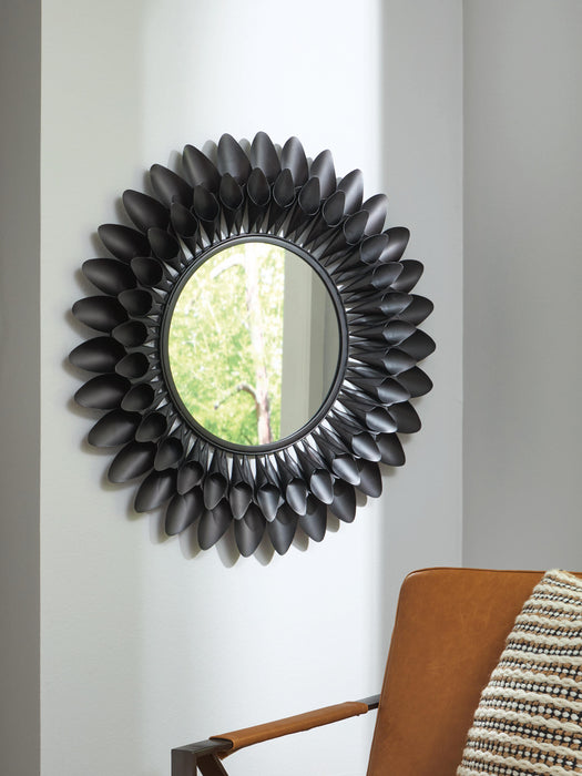 Accent Mirror