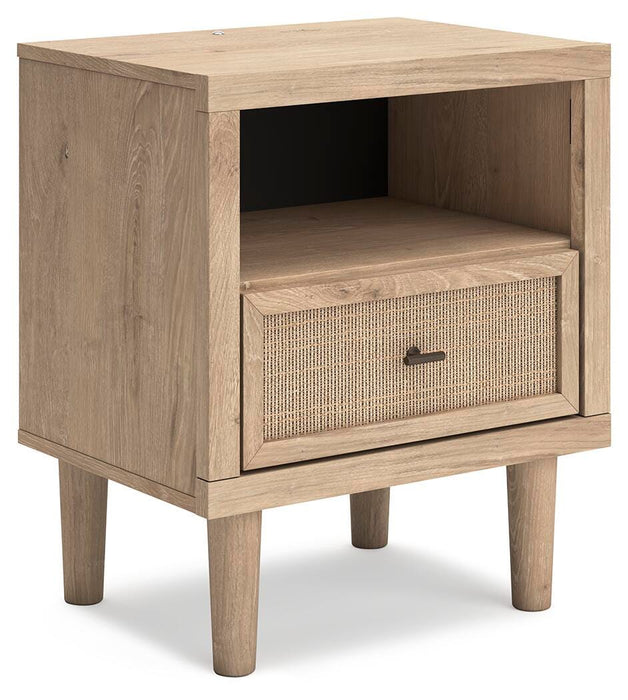 Signature Design Two-tone 5-Piece Bedroom Package