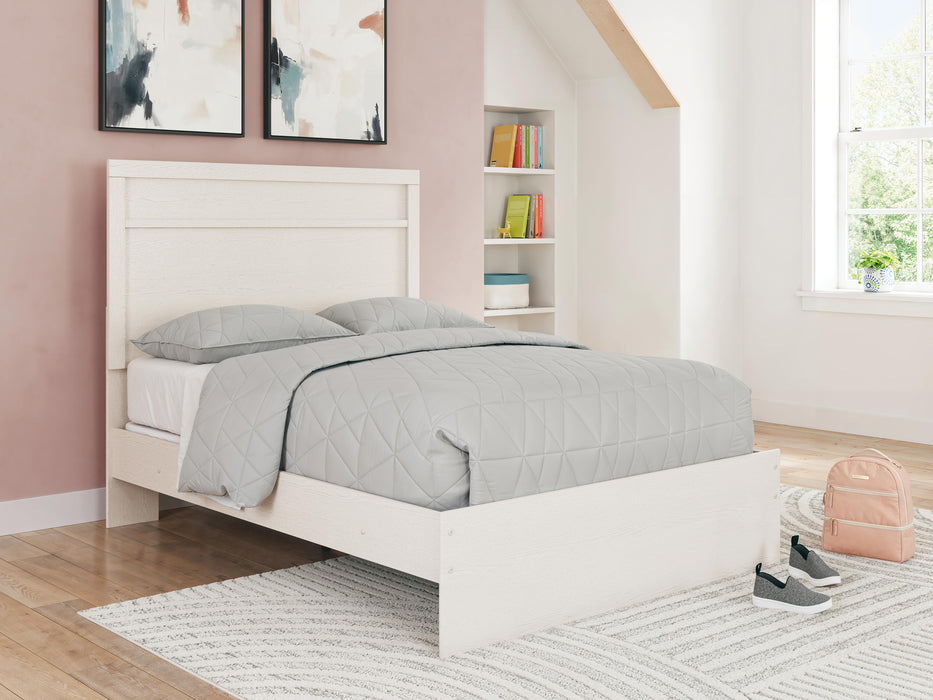 Signature Design White Full Panel Bed