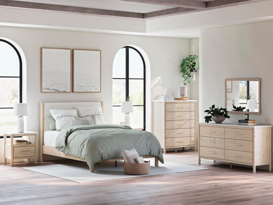 Signature Design Two-tone Queen Upholstered Panel Bed