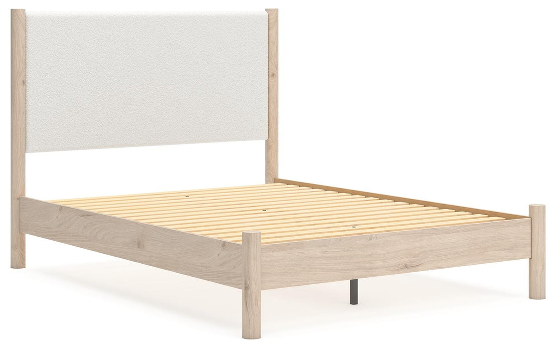 Signature Design Two-tone Queen Upholstered Panel Bed