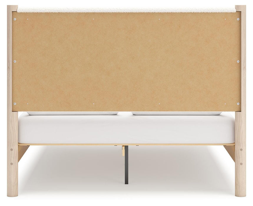 Signature Design Two-tone Queen Upholstered Panel Bed