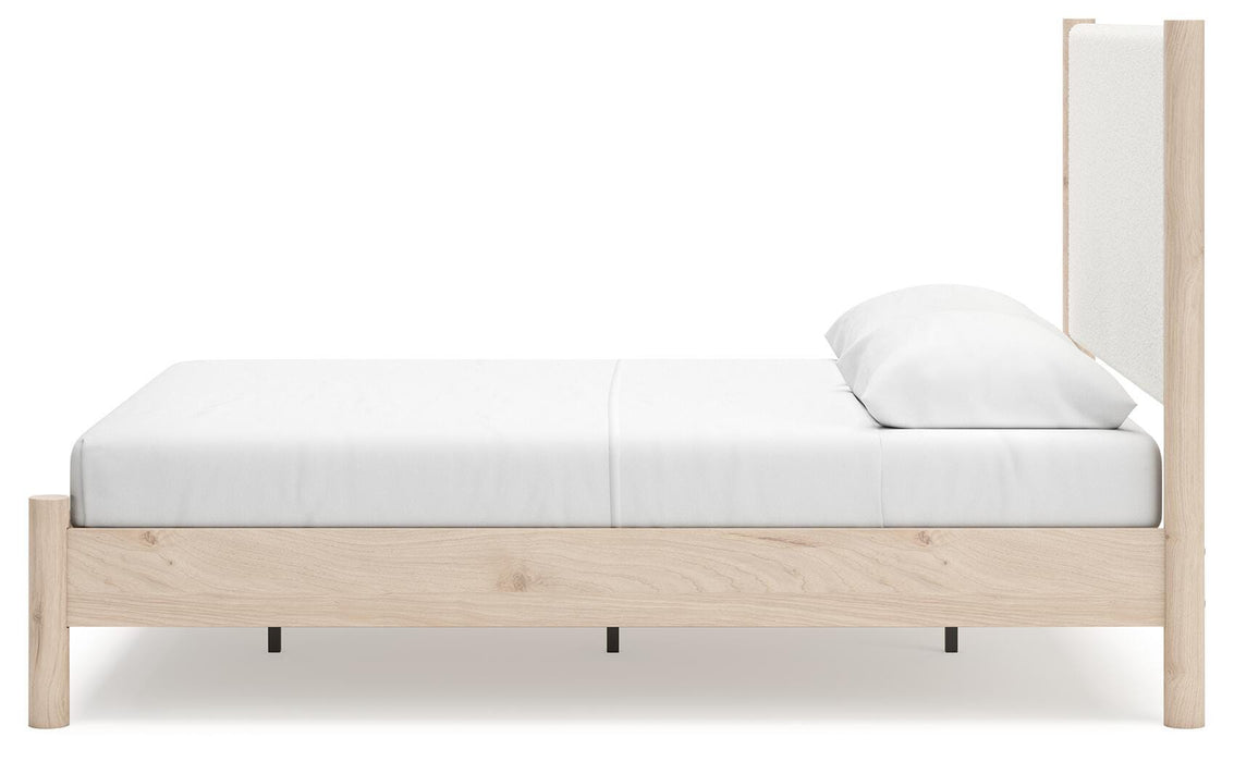 Signature Design Two-tone Queen Upholstered Panel Bed