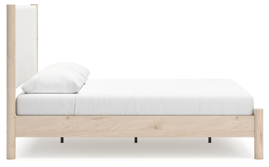 Signature Design Two-tone Queen Upholstered Panel Bed