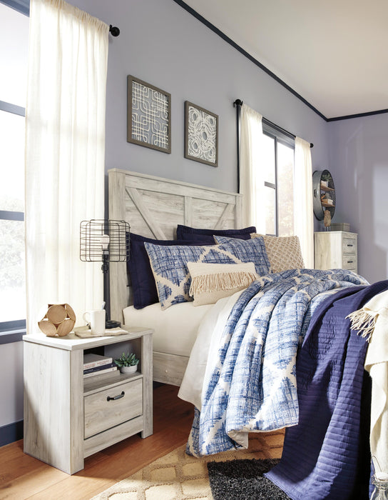 Signature Design Whitewash Queen Crossbuck Panel Bed