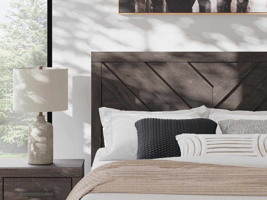 Signature Design Charcoal Queen Panel Bed