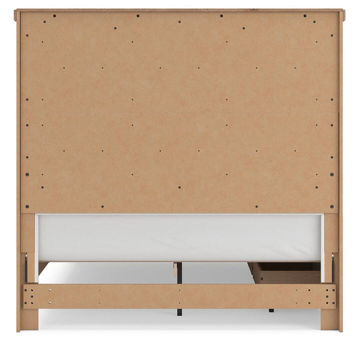 Benchcraft White/Brown Queen Panel Bed with Storage