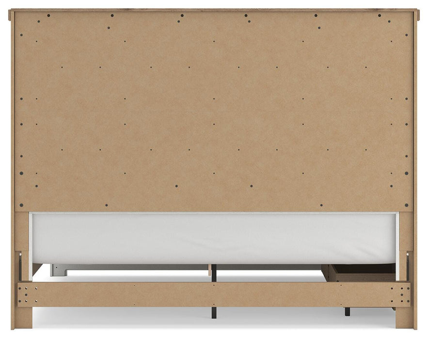 Benchcraft White/Brown King Panel Bed with Storage