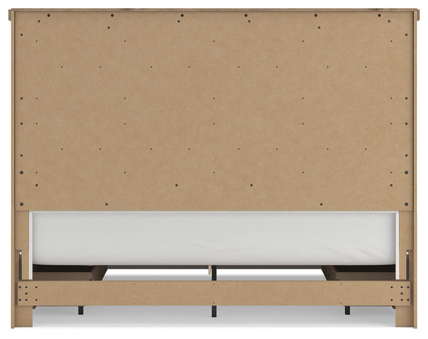 Benchcraft White/Brown King Panel Bed with Storage