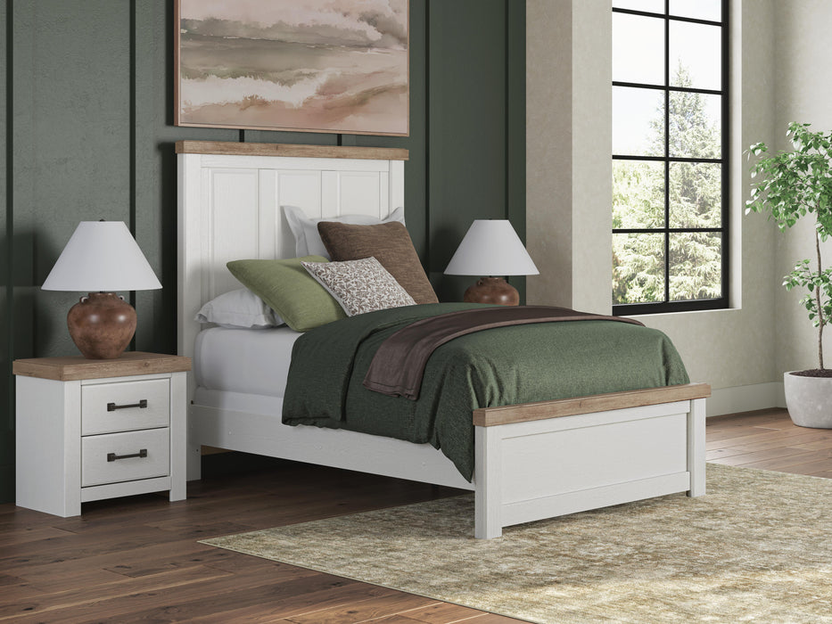 Benchcraft White/Brown Full Panel Bed