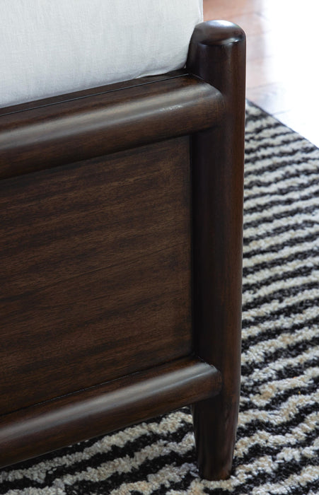Benchcraft Merlot King Panel Bed