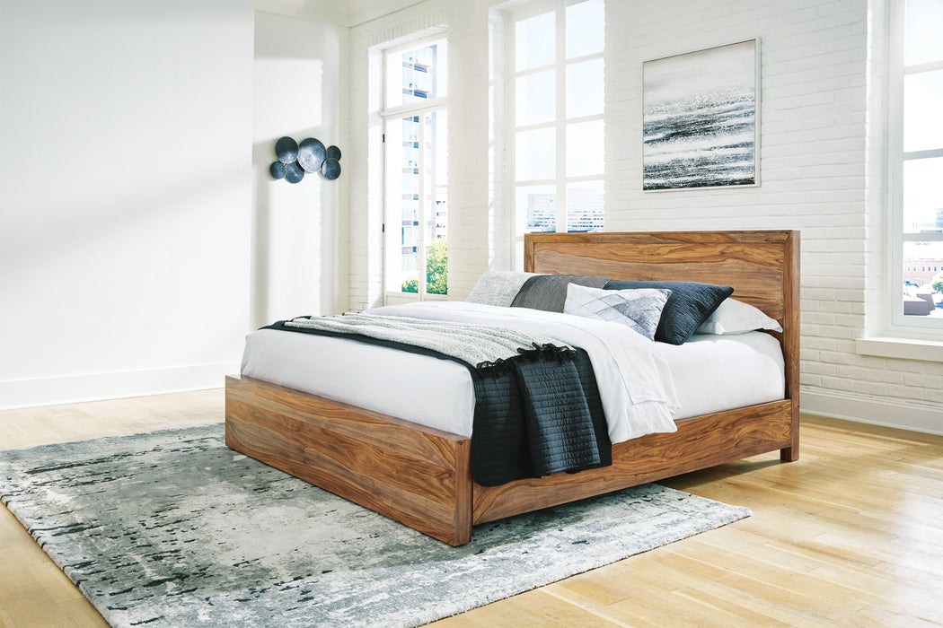 Signature Design Brown Queen Panel Bed