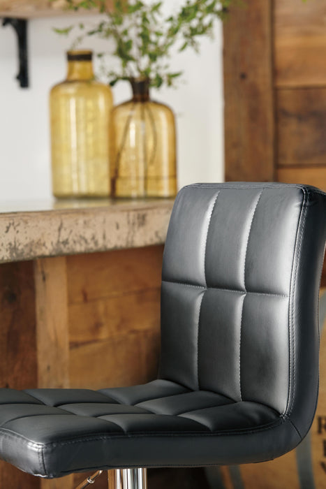 Signature Design Black/Chrome Finish Tall UPH Swivel Barstool(2/CN)