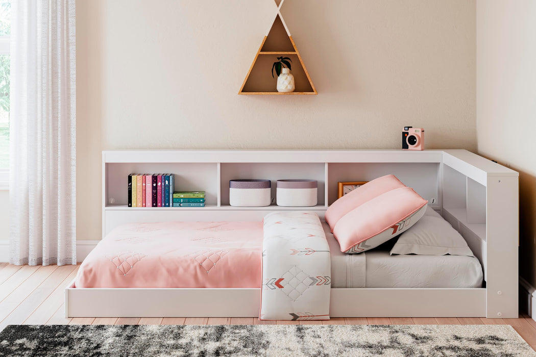 Signature Design White Full Bookcase Storage Bed