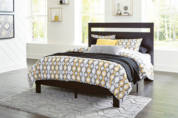Signature Design Black/Brown Queen Panel Platform Bed