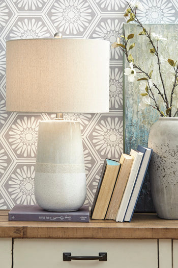 Signature Design Beige/White Ceramic Table Lamp (1/CN)