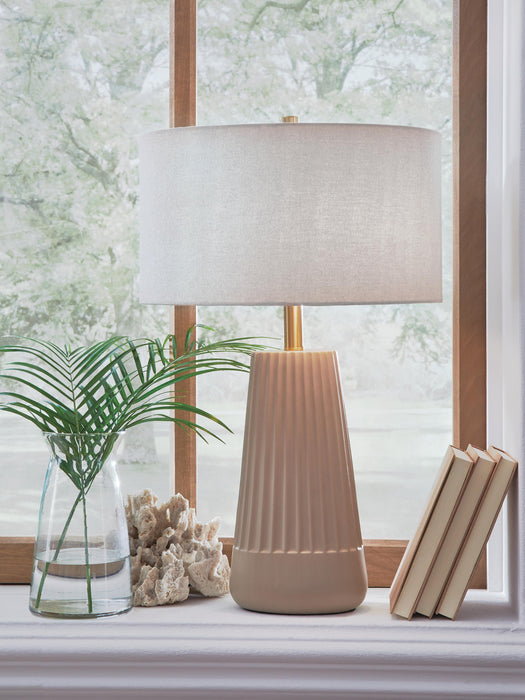 Signature Design Mocha Ceramic Table Lamp (1/CN)