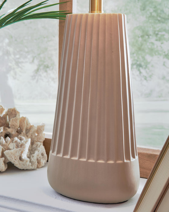 Signature Design Mocha Ceramic Table Lamp (1/CN)