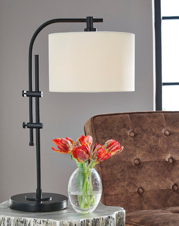 Signature Design Black Metal Accent Lamp (1/CN)