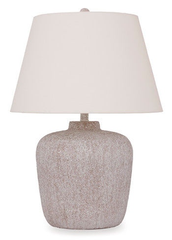 Signature Design Distressed Cream Metal Table Lamp (1/CN)