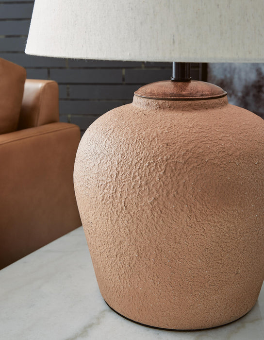 Signature Design Rust Metal Table Lamp (1/CN)