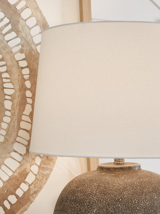 Signature Design Antique Brown/White Metal Table Lamp (1/CN)