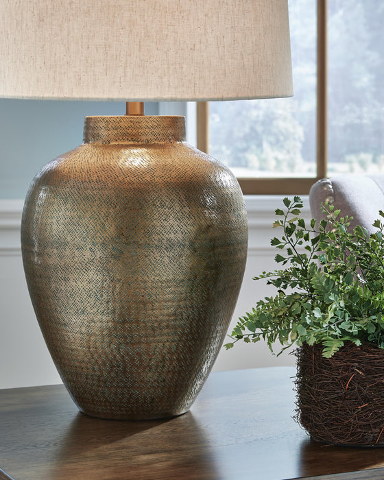 Signature Design Antique Gold Finish Metal Table Lamp (1/CN)