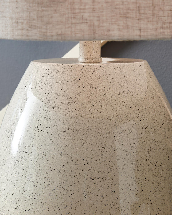 Signature Design Cream/Beige Metal Table Lamp (1/CN)