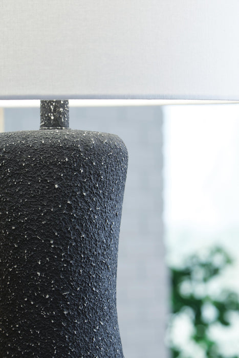 Signature Design Black Metal Table Lamp (1/CN)