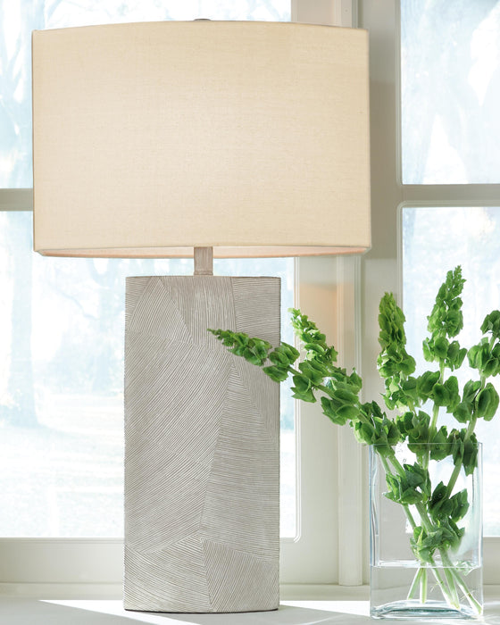 Signature Design Brown Poly Table Lamp (1/CN)