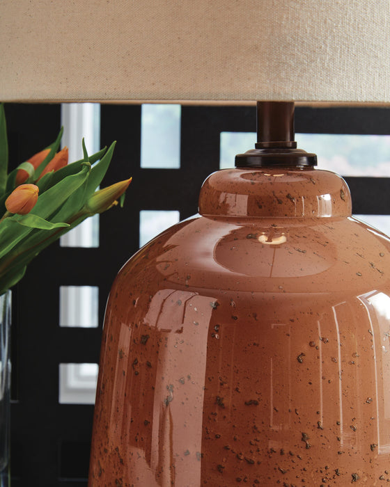Signature Design Rust Glass Table Lamp (1/CN)