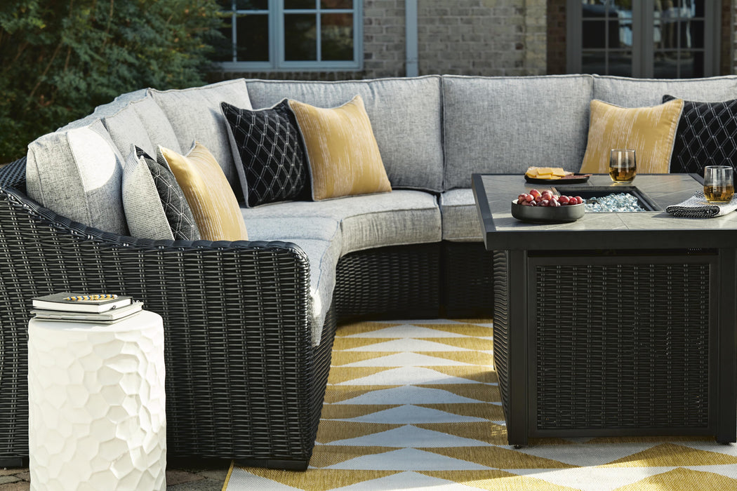 Signature Design Black/Light Gray 3-Piece Outdoor Sectional