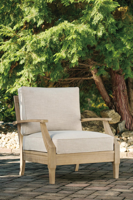 Signature Design Beige Lounge Chair w/Cushion (1/CN)