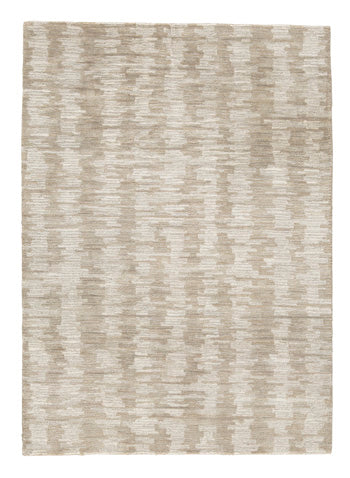 Signature Design Medium Rug 5 FT by 7 FT