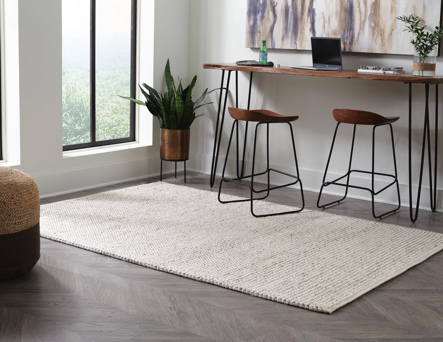 Signature Design Medium Rug 5 FT by 7 FT