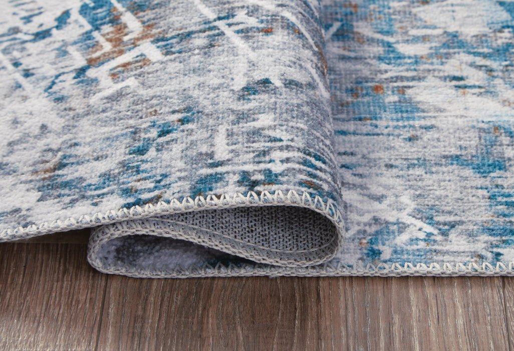 Signature Design Washable Medium Rug 5.05 FT by 7 FT