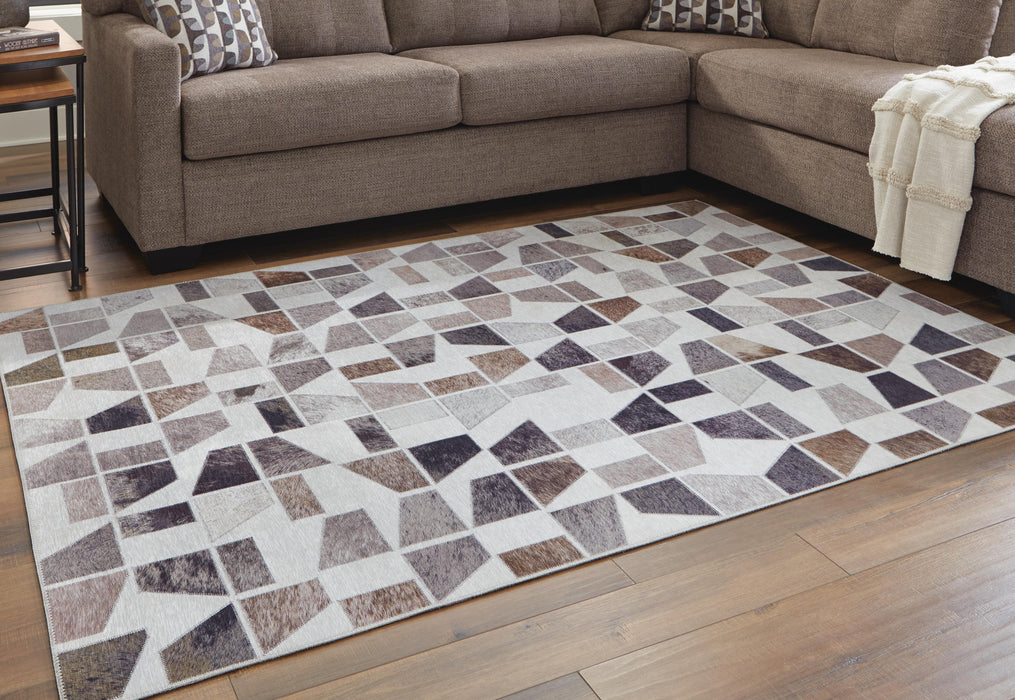 Signature Design Medium Rug 5 FT by 6.96 FT