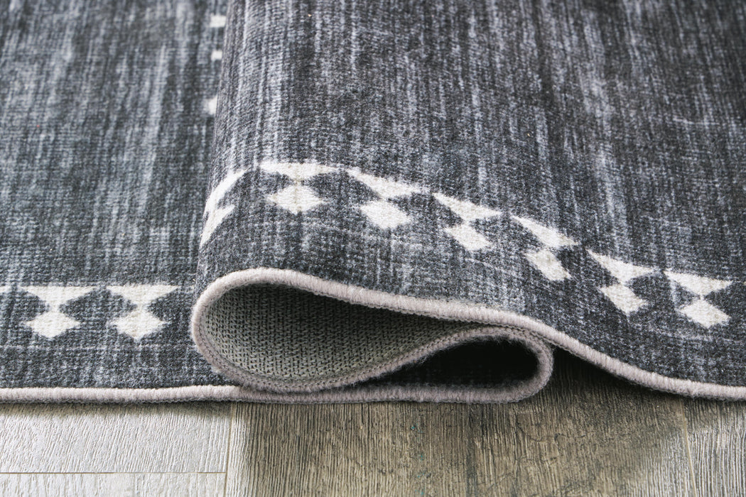 Signature Design Washable Medium Rug 4.92 FT by 6.98 FT